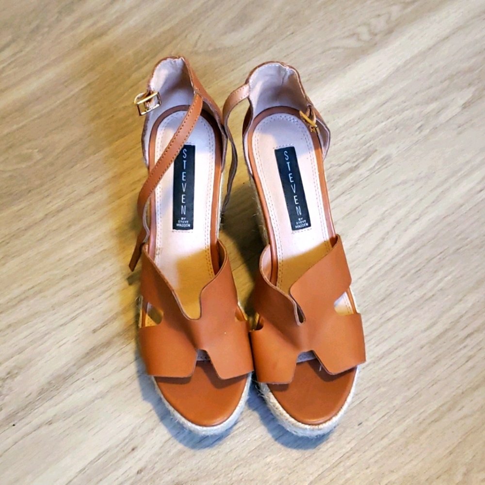 Steve Madden Wedges - Picture 1 of 2